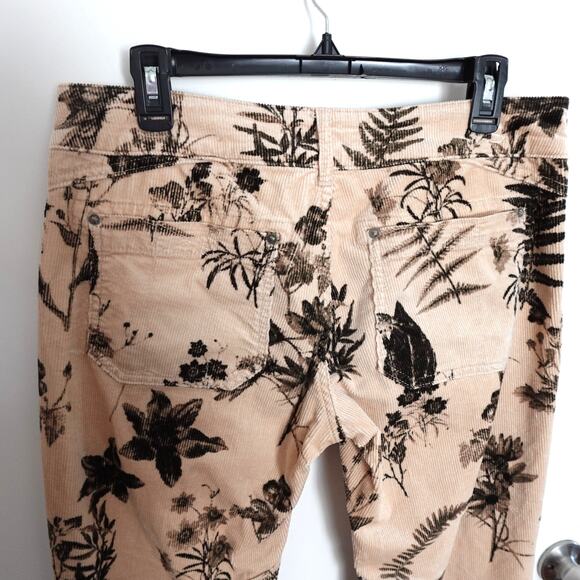 Anthropologie Pilcro The Wanderer Low-Rise Pants Printed Corduroy Size 28 Casual - Picture 15 of 16